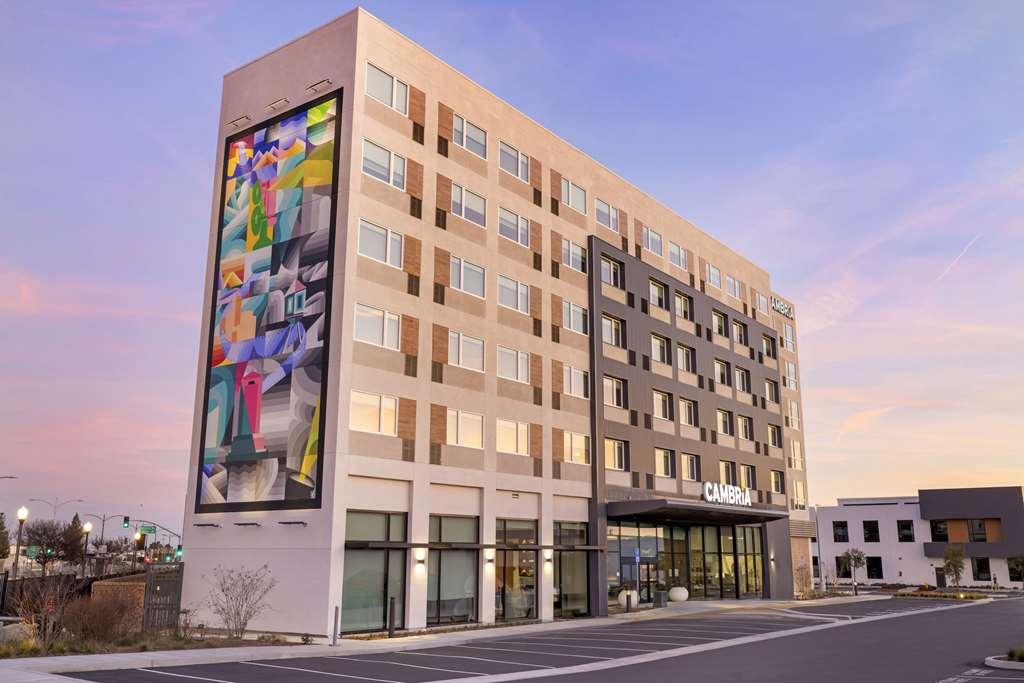 Cambria Hotel Burbank Airport المظهر الخارجي الصورة