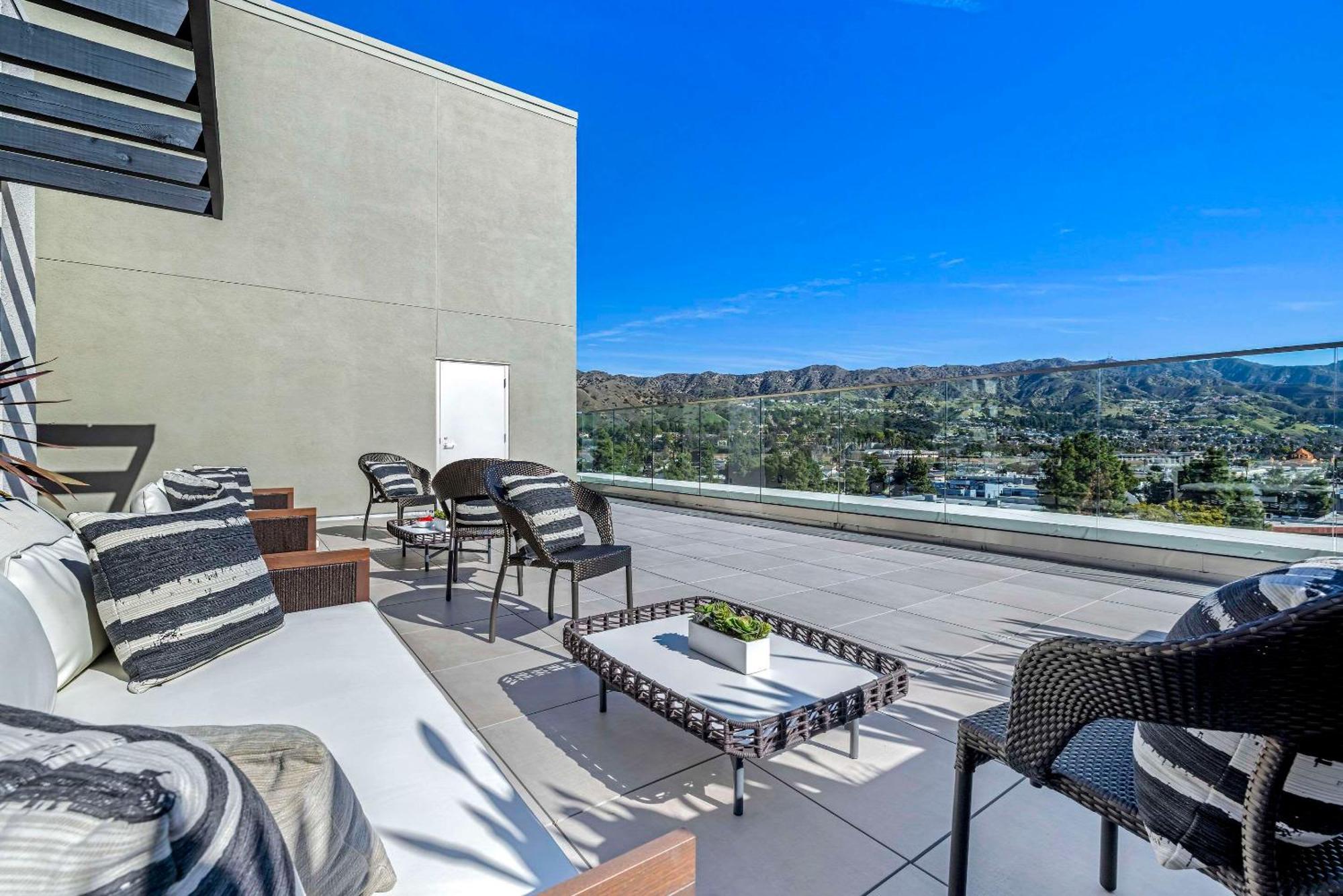 Cambria Hotel Burbank Airport المظهر الخارجي الصورة