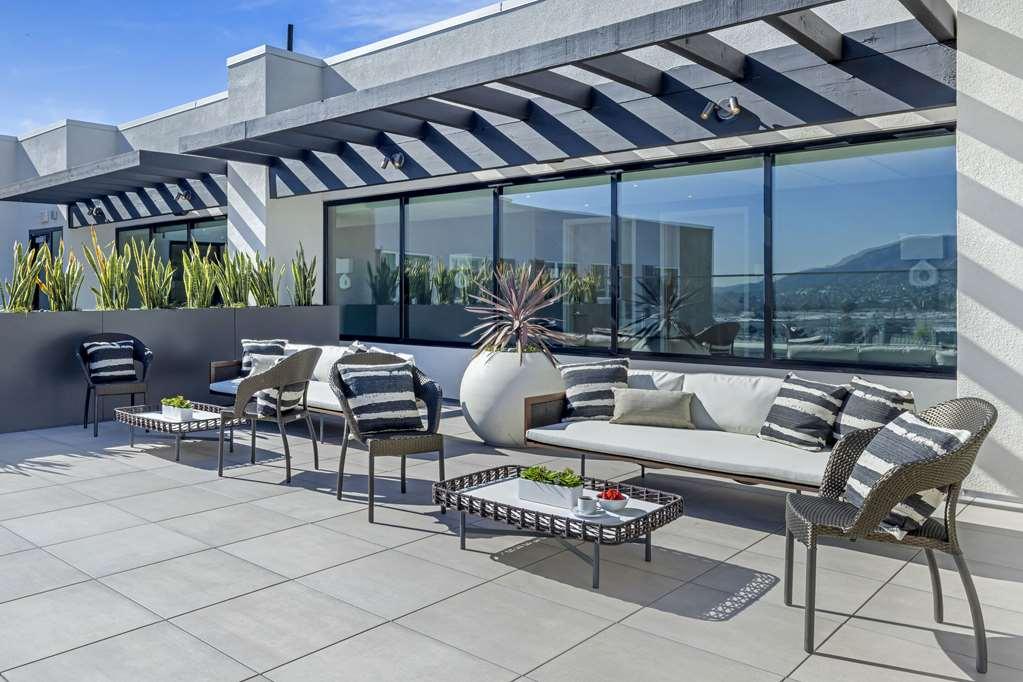 Cambria Hotel Burbank Airport الغرفة الصورة